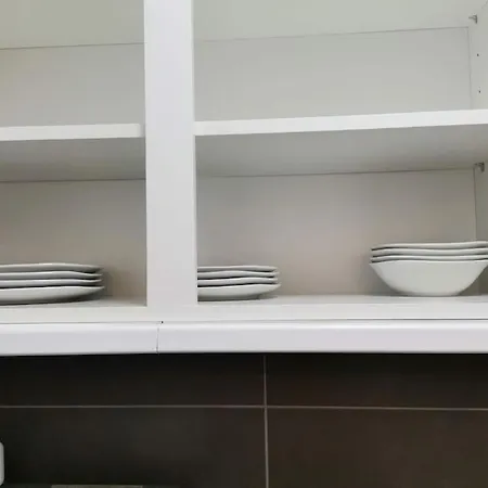 Newly Renovated Cosy 1 Bed Flat, 4 Minutes Walk To Town Centre, 3 Minutes Walk To The Train Station, Free Parking, Modern, Fresh And Spacious Living Room, Netflix Ready Smart Tv, Wifi Wellingborough Exterior photo